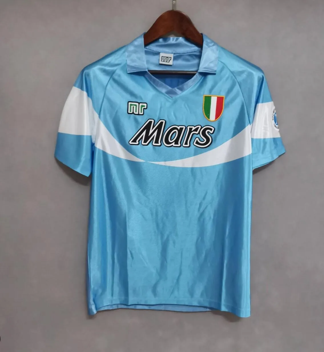 レトロサッカージャージ：1987 88ナポリマラドーナ＃10ヴィンテージ