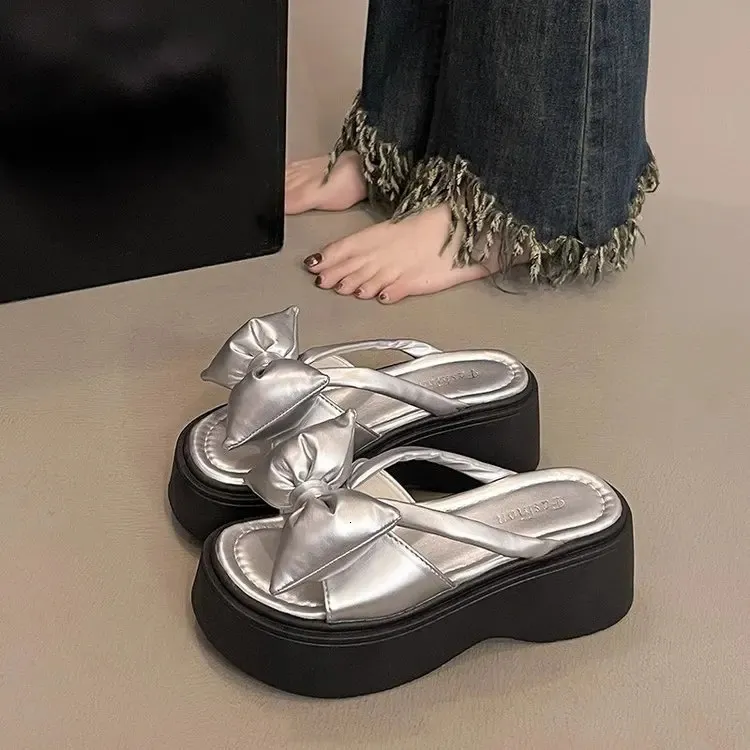 Ladies Platform Sandals With Butterfly Knot Beach Slides_voghion.com