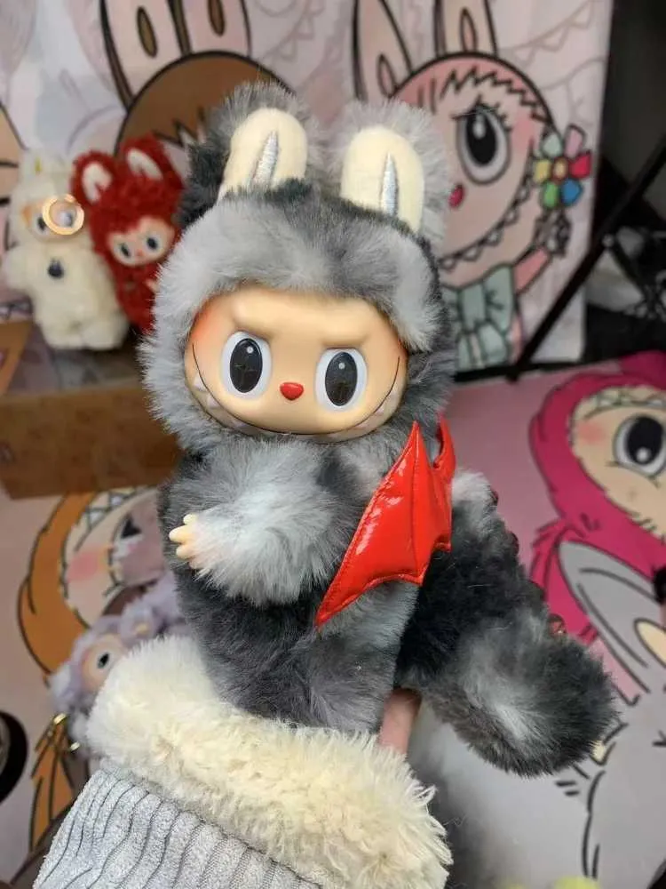 【10/11まで】LABUBU ZIMOMO THEiCON 2025 VVIP Labubu Zimomo Duże - Niska cena na Allegro