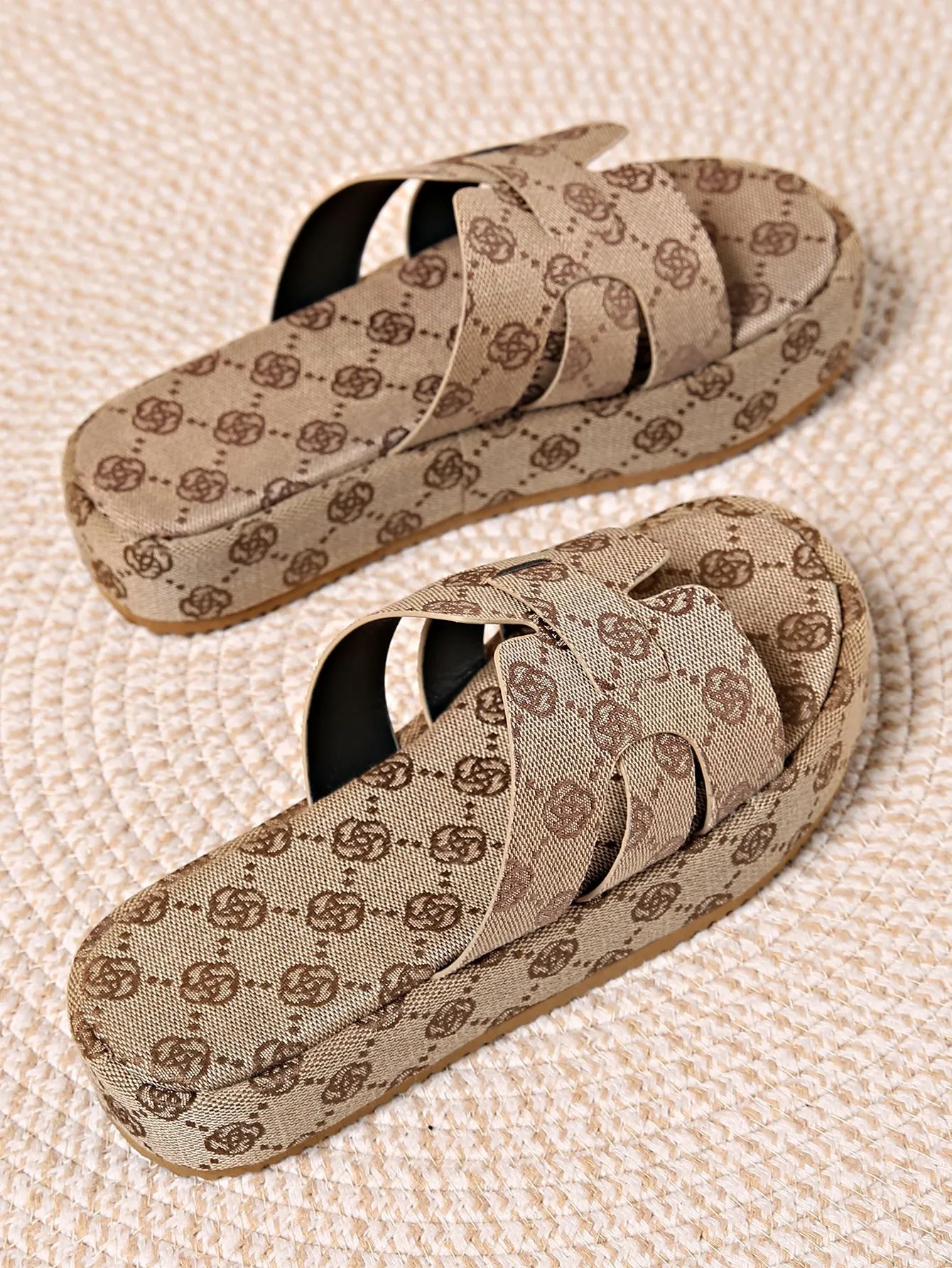 Platform Sandals For Daily Wear Lightweight Comfortable Shoes_voghion.com