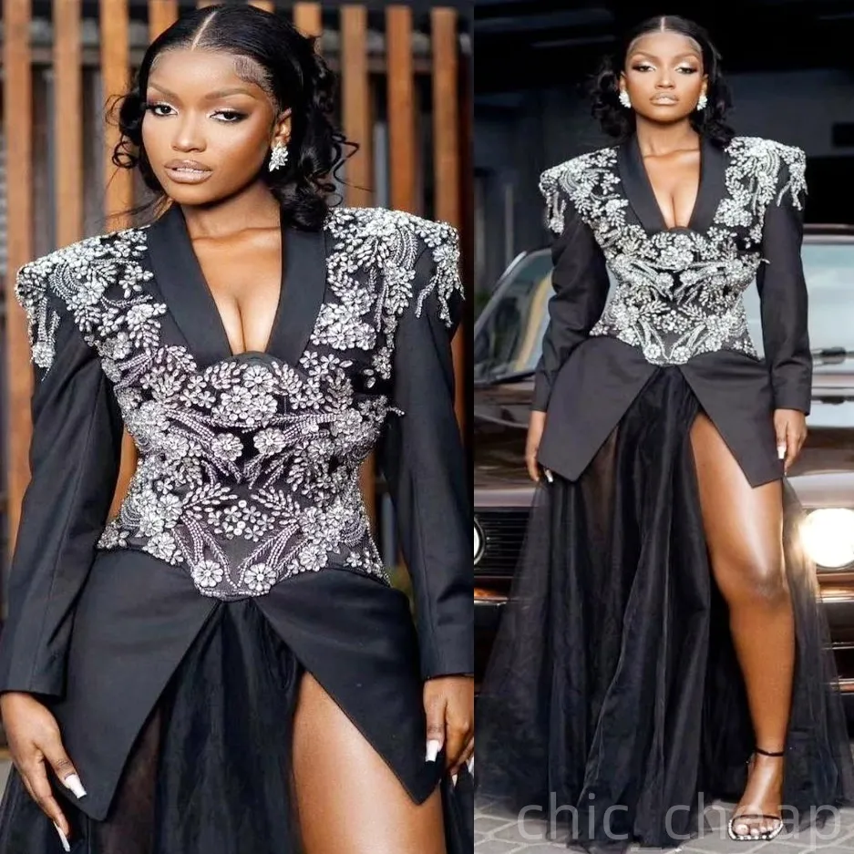 Elegant Black A-Line Prom Dress 2025 Crystal Embellished V-Neck