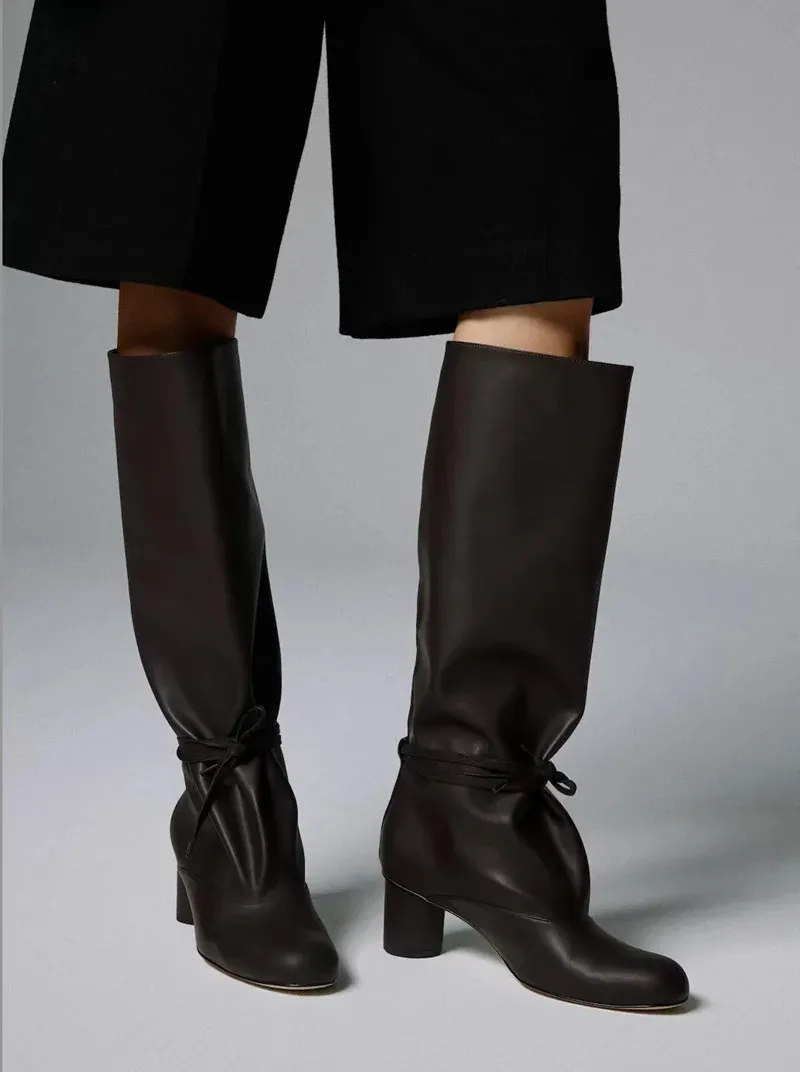Silver Patent Leather Split Toe Tabi Ankle Boots For Women_voghion.com