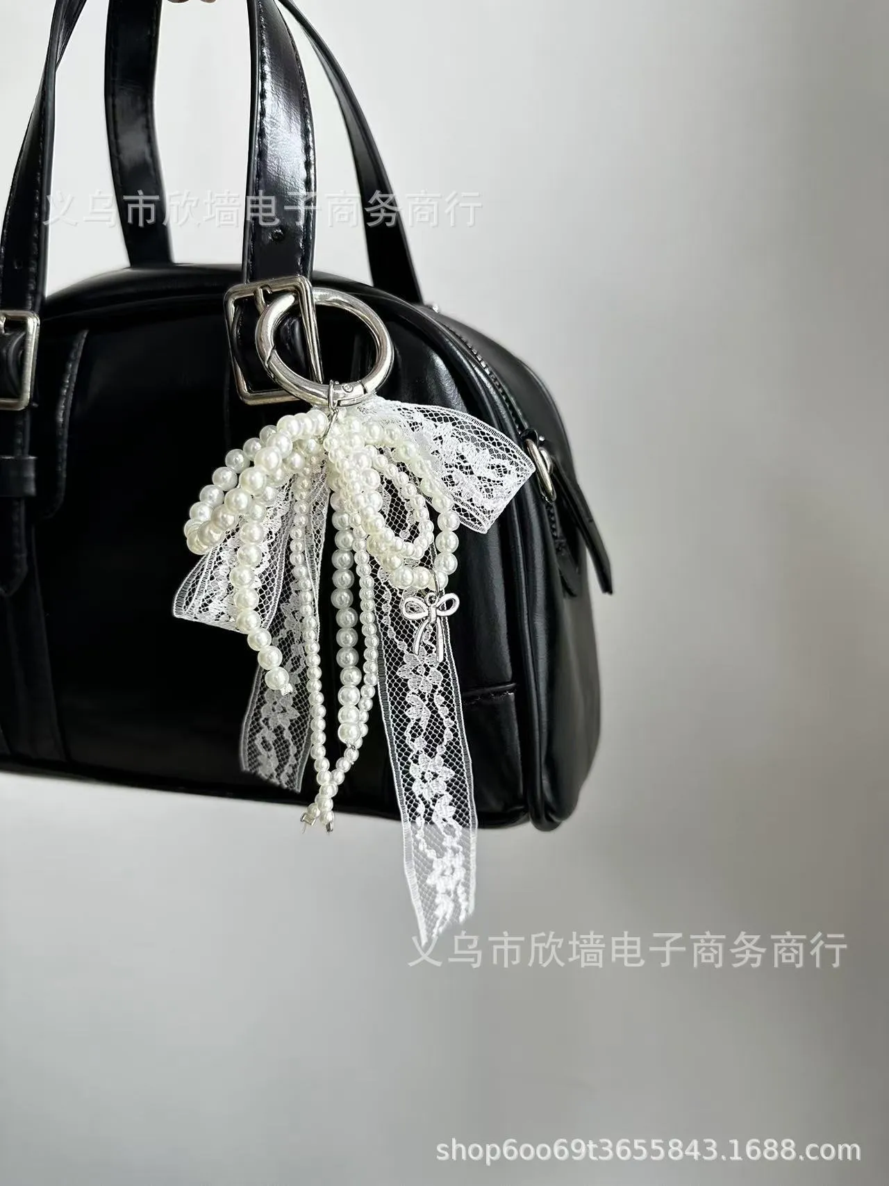 DACHS BAG CHARM W/EXTRA STRAP GREY DACHS BAG CHARM W/EXTRA STRAP GREY