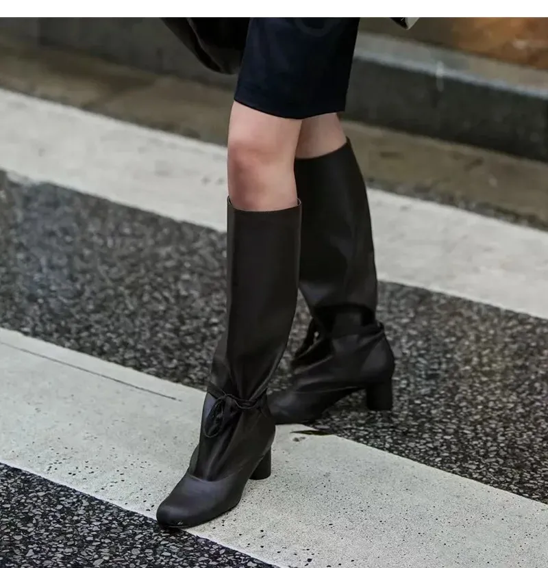 Silver Patent Leather Split Toe Tabi Ankle Boots For Women_voghion.com