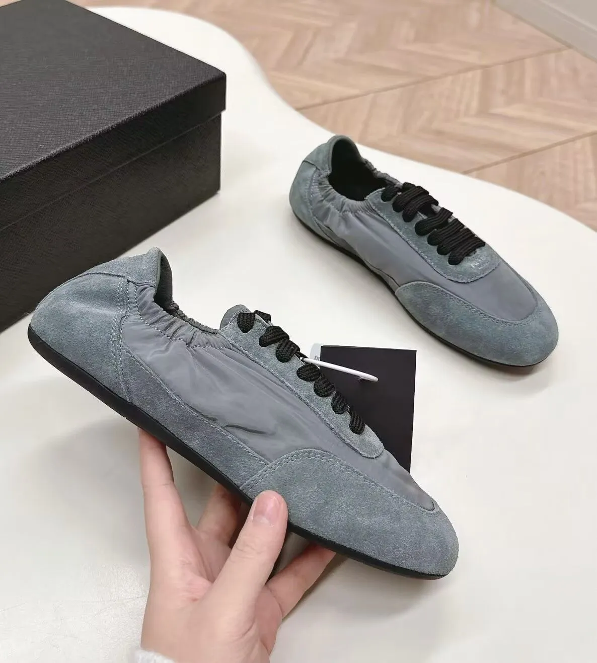 2025 Collapse Trainer Re Nylon & Suede Elasticized... From 60,26 € | DHgate