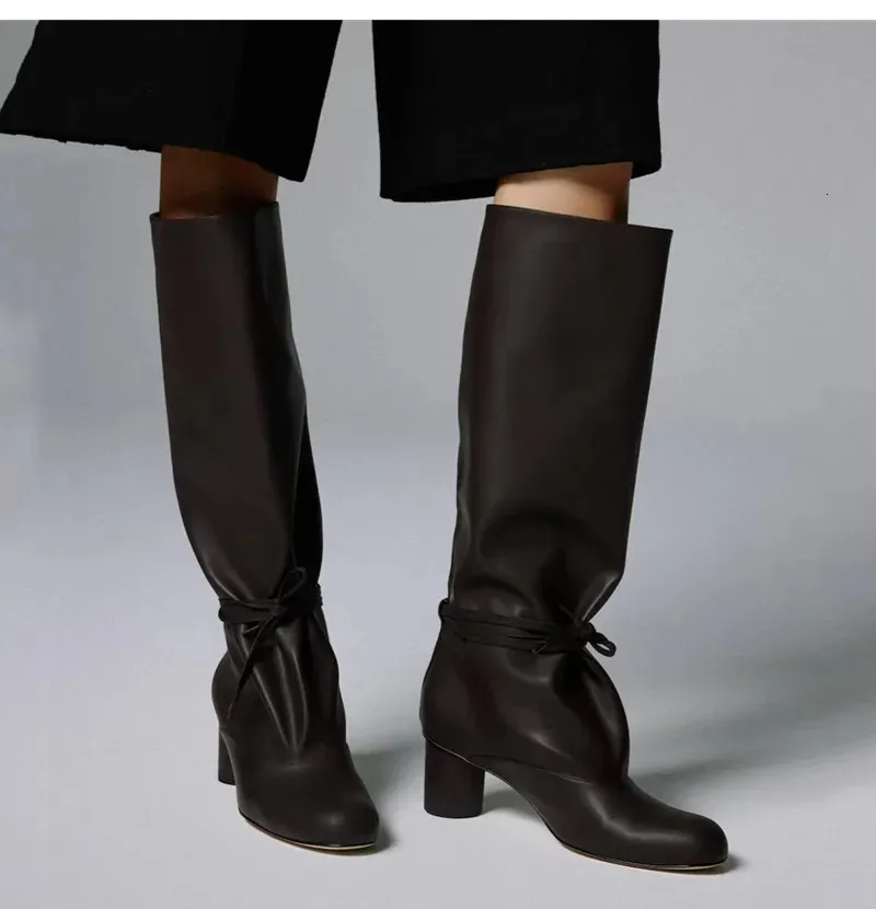 Silver Patent Leather Split Toe Tabi Ankle Boots For Women_voghion.com
