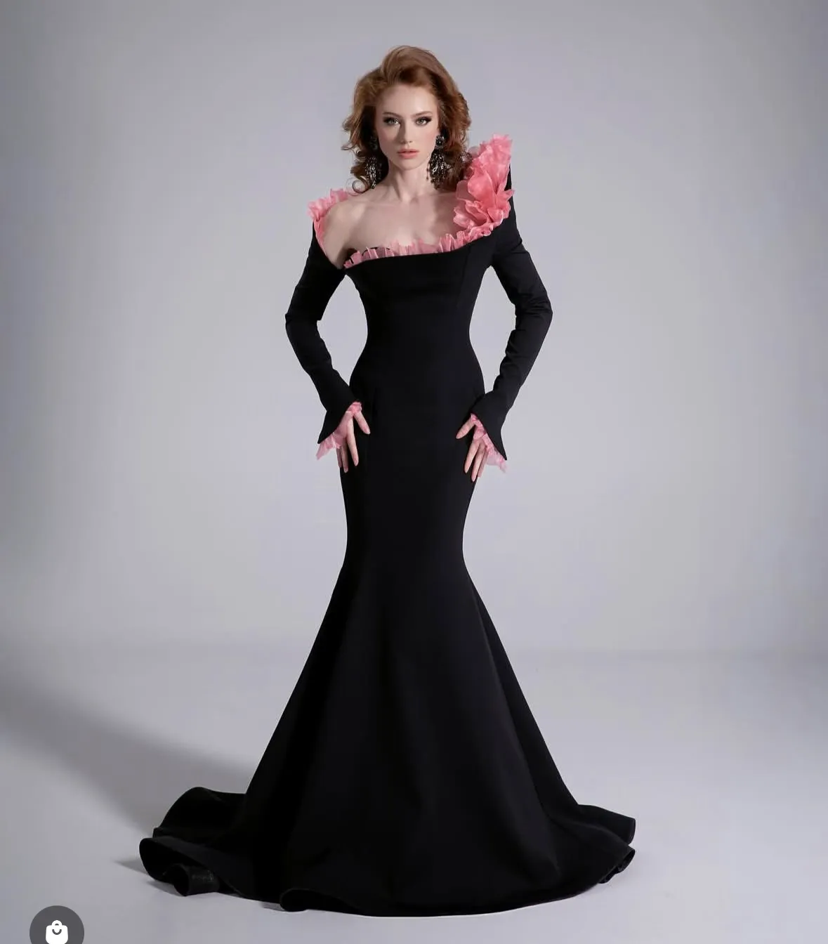 Elegant Mermaid Puffy Black Lace Long Prom Dresses Black Formal Evening Gowns