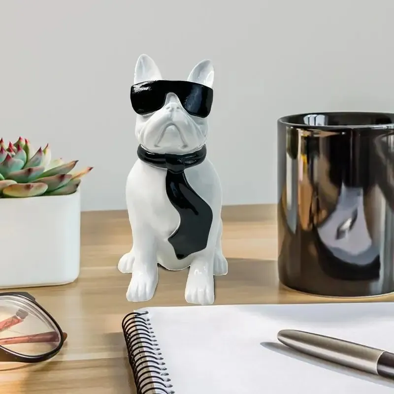 Statue Décorative Bouledogue En Résine Avec Lunettes De Soleil - Sculpture Assise, Dimensions ~9x12.5x17.8 Cm
