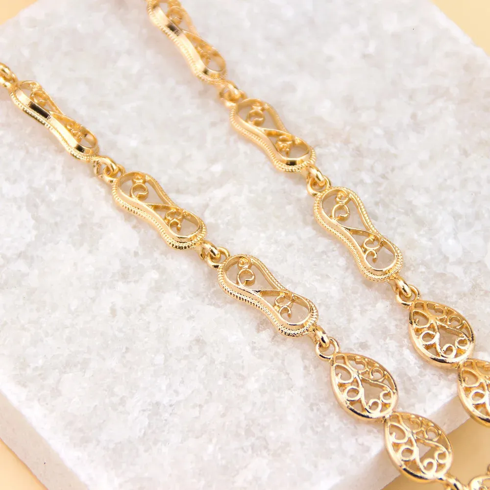 Moroccan Necklace And Earring Set With Crystal Square Pendant_voghion.com