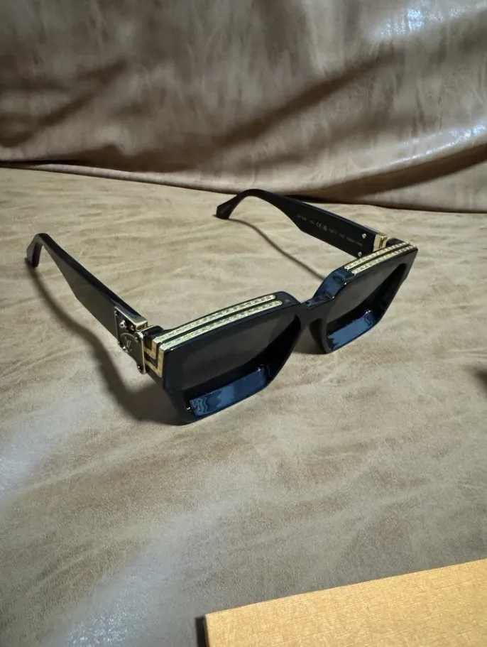 2023 Luxury Millionaire Gold Plated Full Frame Vintage  display picture 1