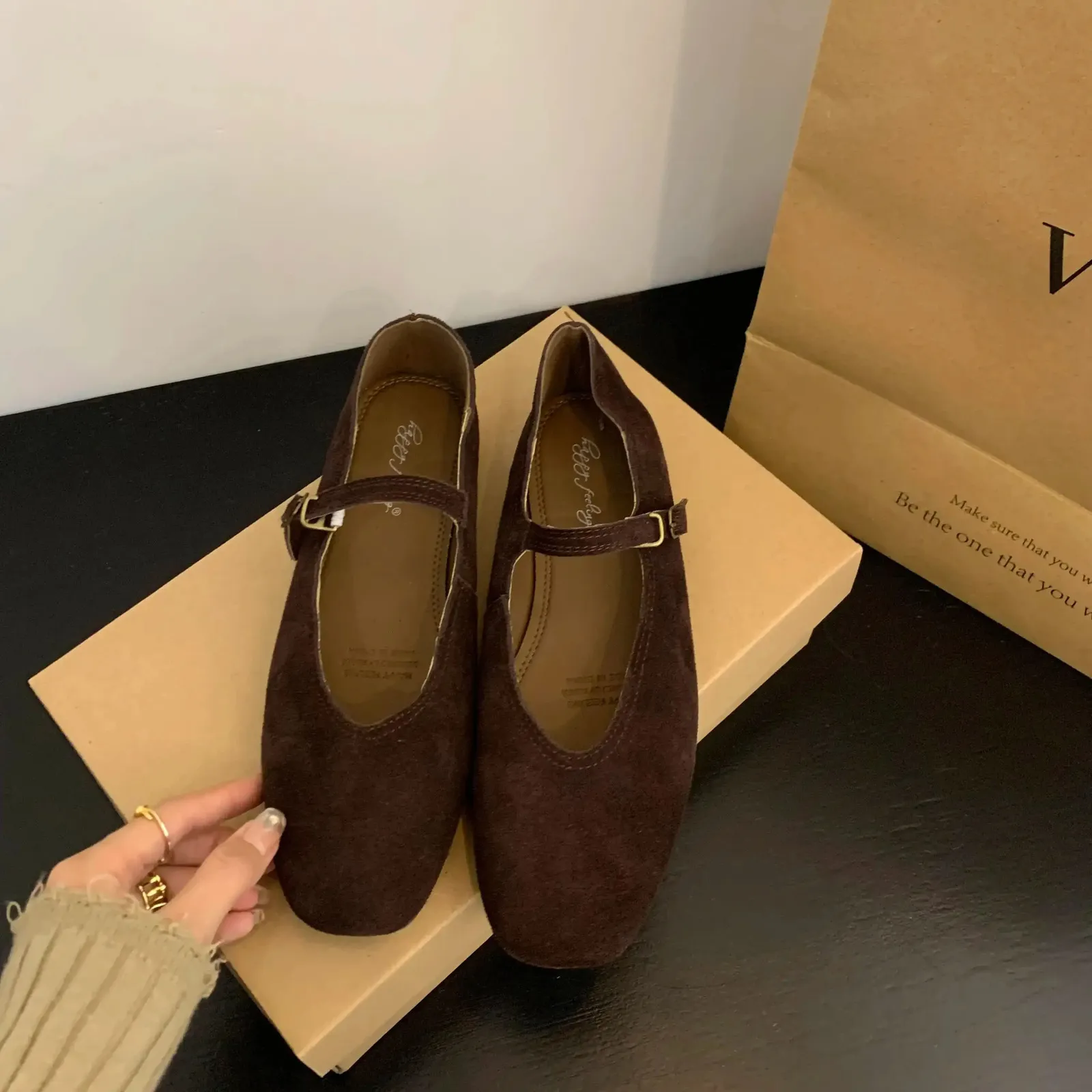 Bailamos Damen-Ballerinas mit runder Zehenpartie, flach zum Hineinschlüpfen, lässige Ballerinas aus weichem Echtleder, Größe 41, 250321_voghion.com