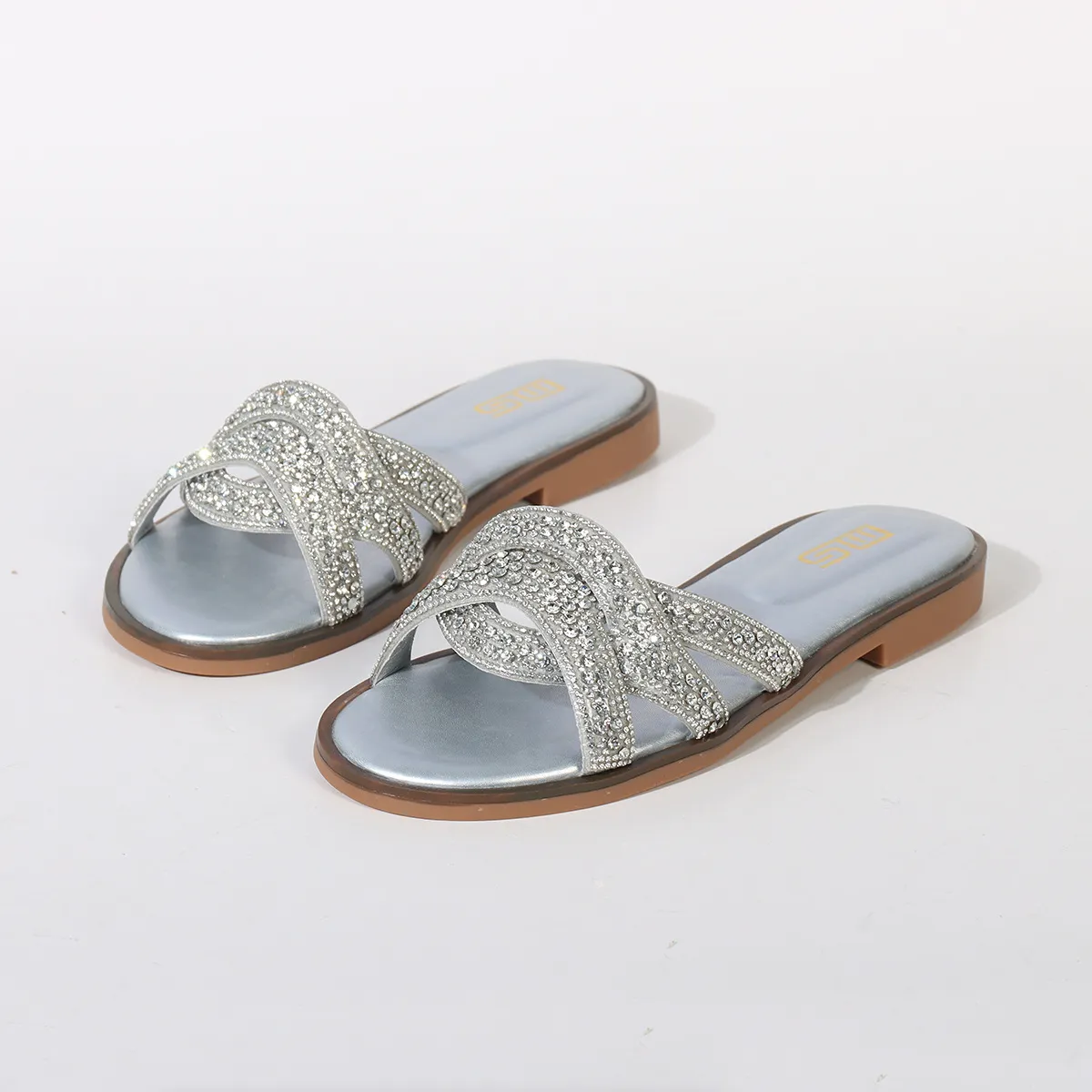 Design Slippers Summer New Versatile Flat Rhinestone Flip Flops Beach Travel Sandals Free Shipping_voghion.com