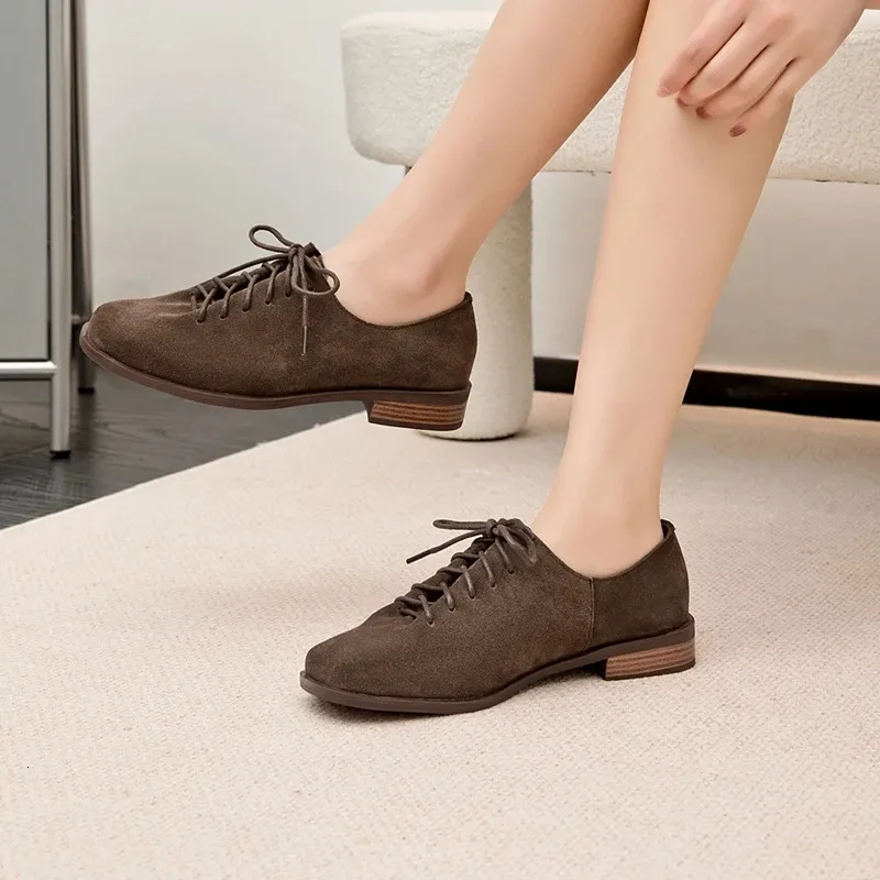 Loafer Schnürschuhe aus echtem Wildleder im Oxford-Stil, große Größen, britischer Stil, Damenschuhe 250321_voghion.com