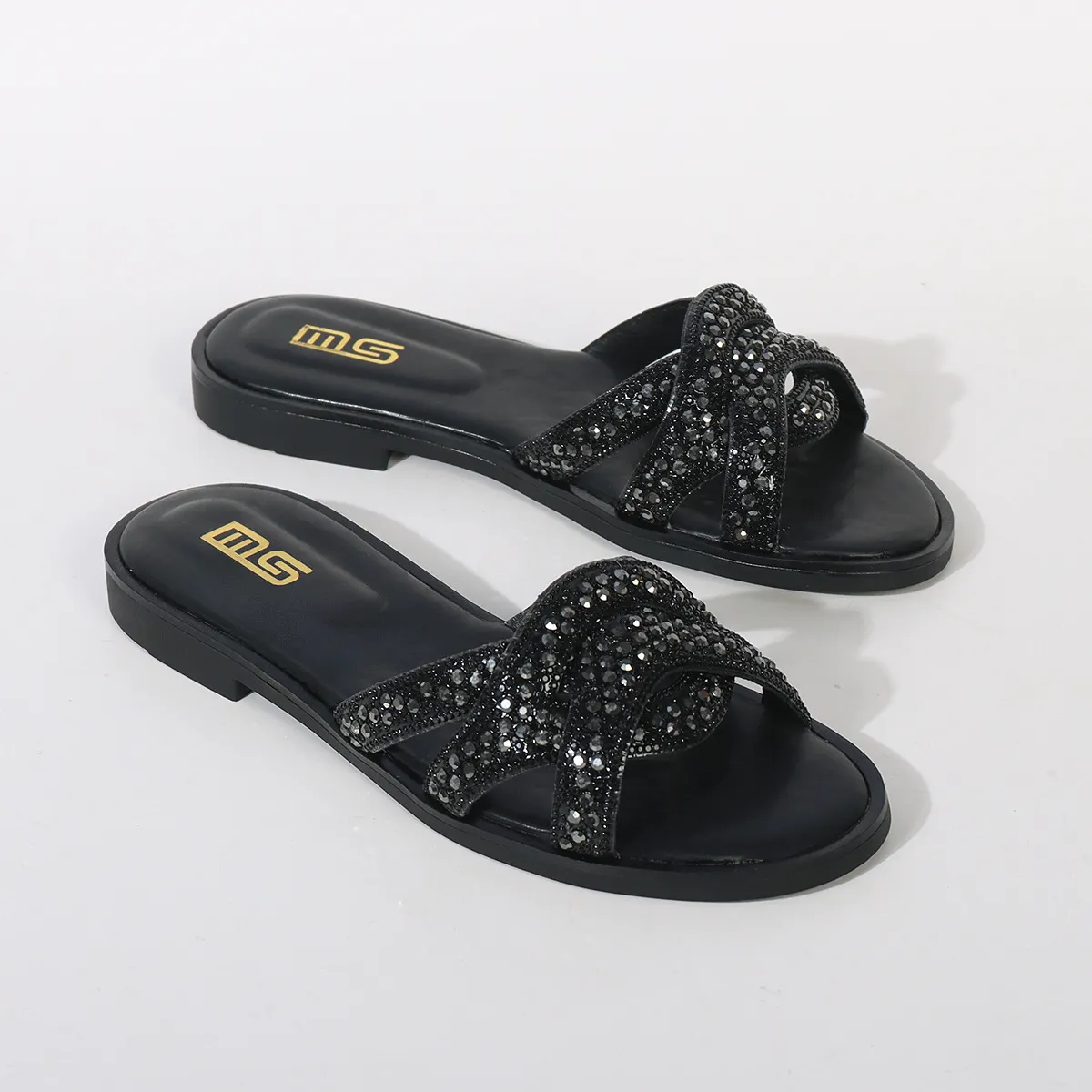 Design Slippers Summer New Versatile Flat Rhinestone Flip Flops Beach Travel Sandals Free Shipping_voghion.com