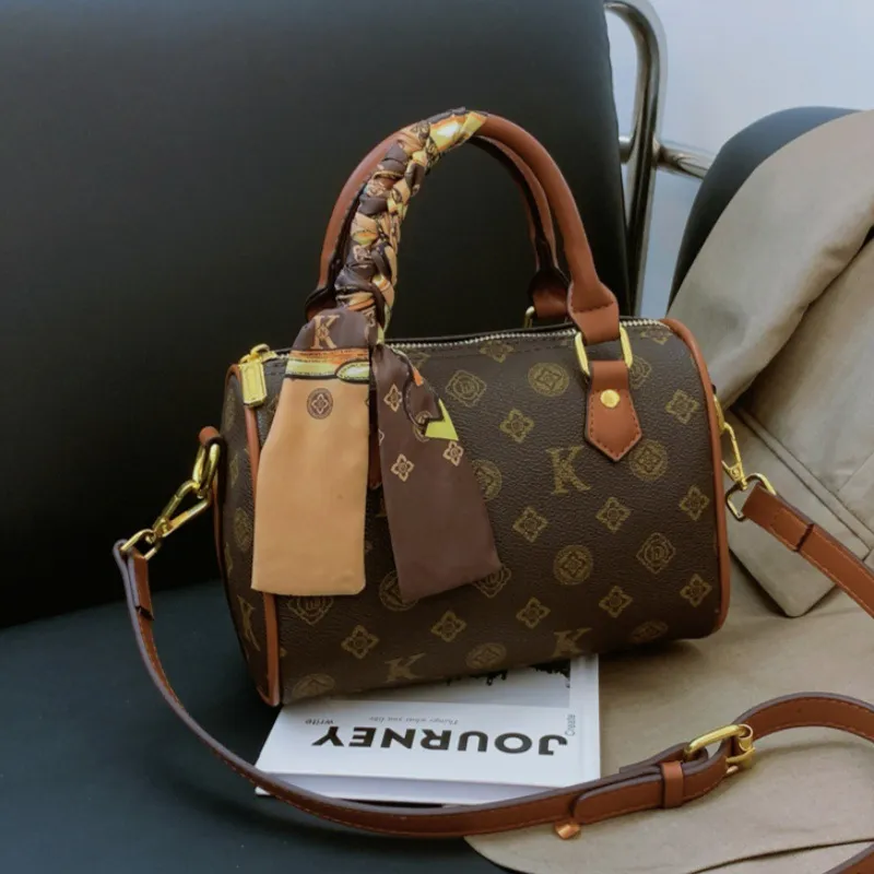 Fashion luxury Small bag women 2025 new women's temperament print all fashion single shoulder crossbody bag wholesale