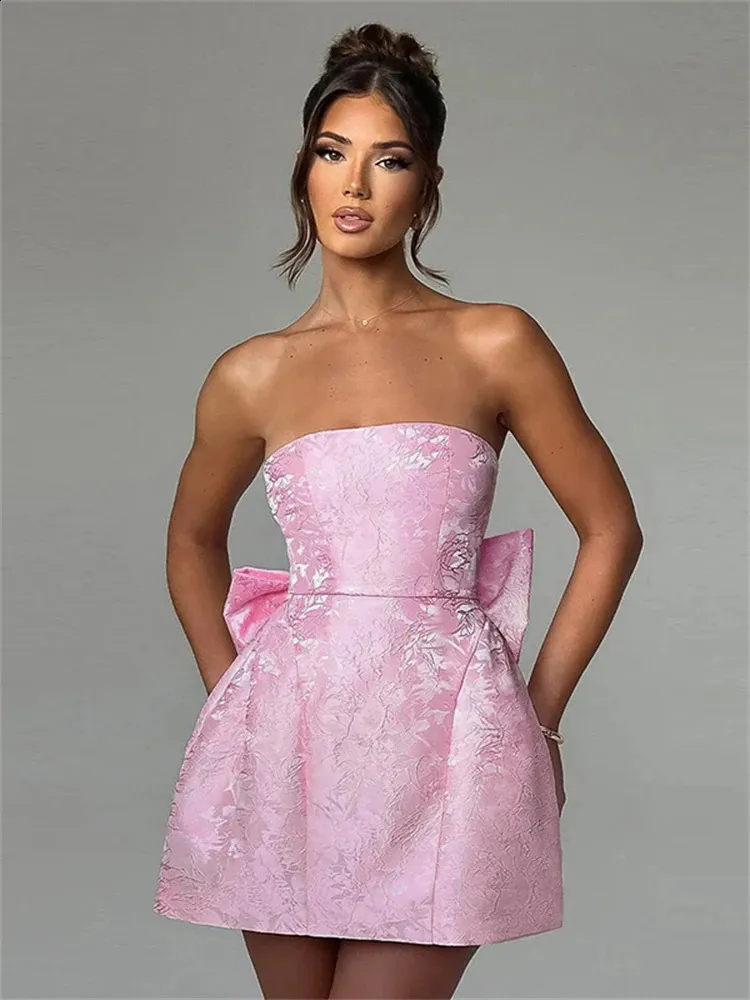 Stylish Sleeveless Backless Bow Bustle Dress for Women - Perfect for Autumn, Birthday Parties, Nightclubs, and Fall Outfits
