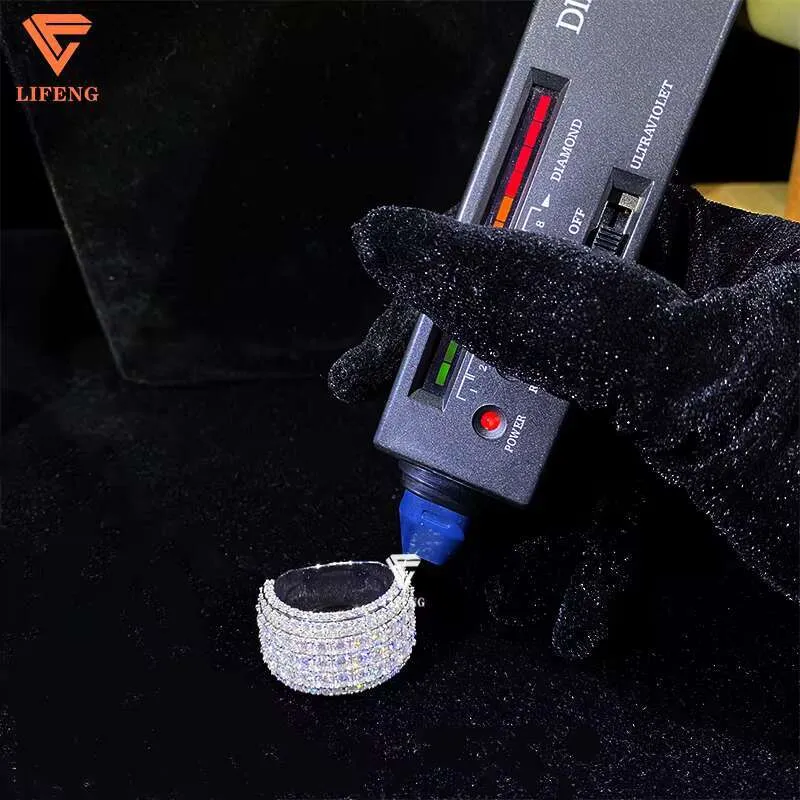 Anello Lifeng con moissnaite VVS di alta qualità e diamanti, impreziosito da diamanti._voghion.com