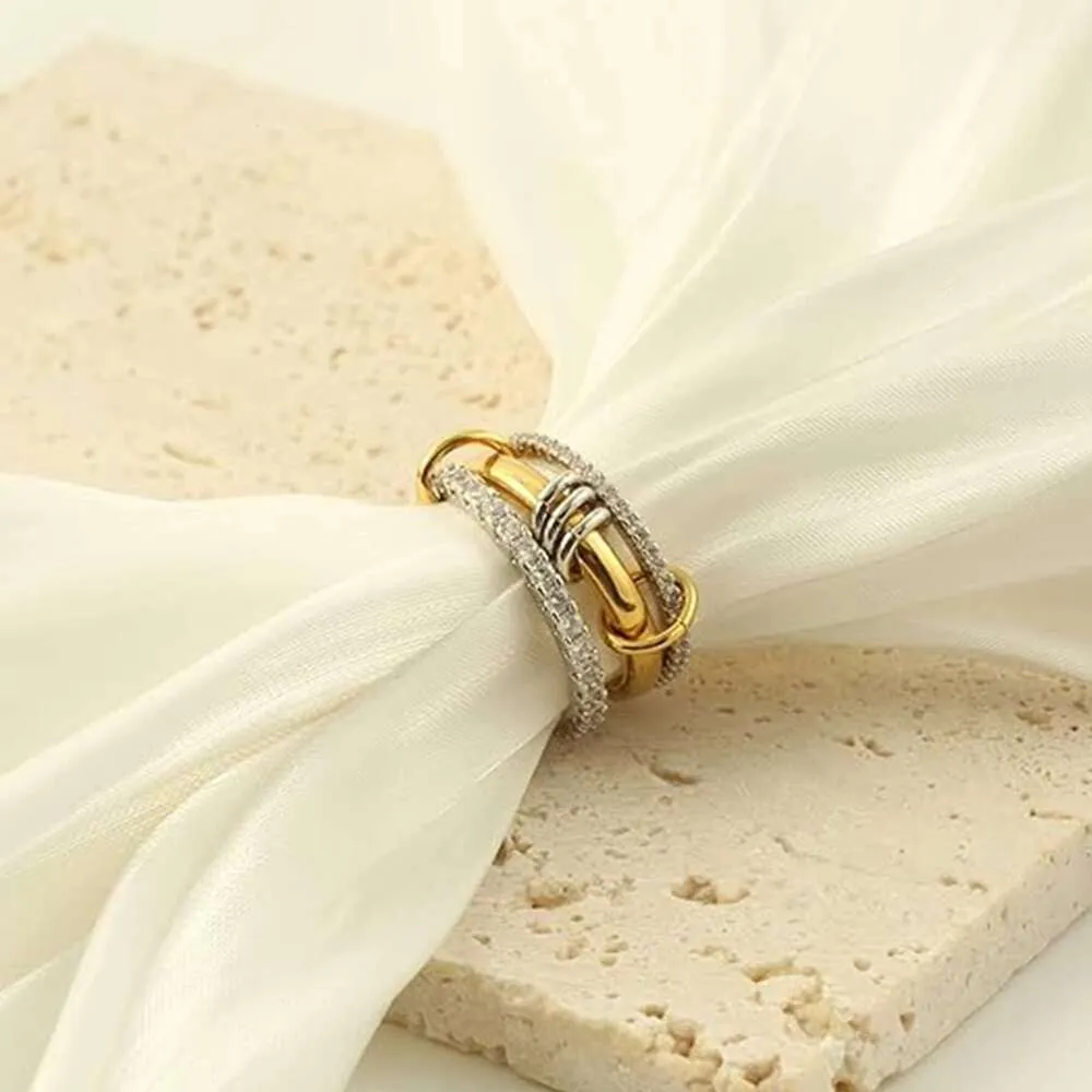 Stapelbare set van 3 aan elkaar te koppelen ringen met strass-steentjes, 18 karaats verguld, voor dames, verkrijgbaar in maat 5 tot en met 11._voghion.com