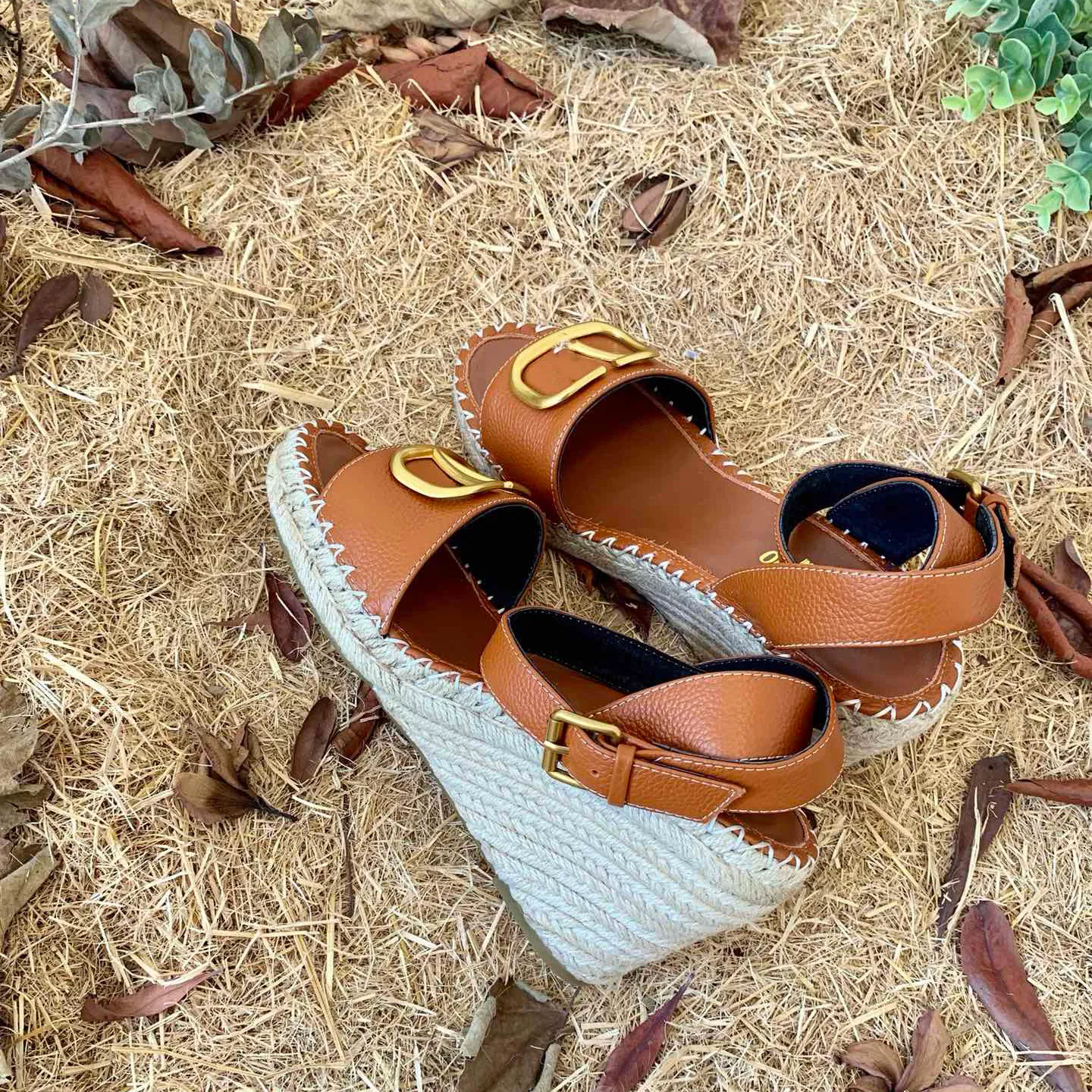 2025 TOP Quality Brand Designer Sandals Luxury Women Straw