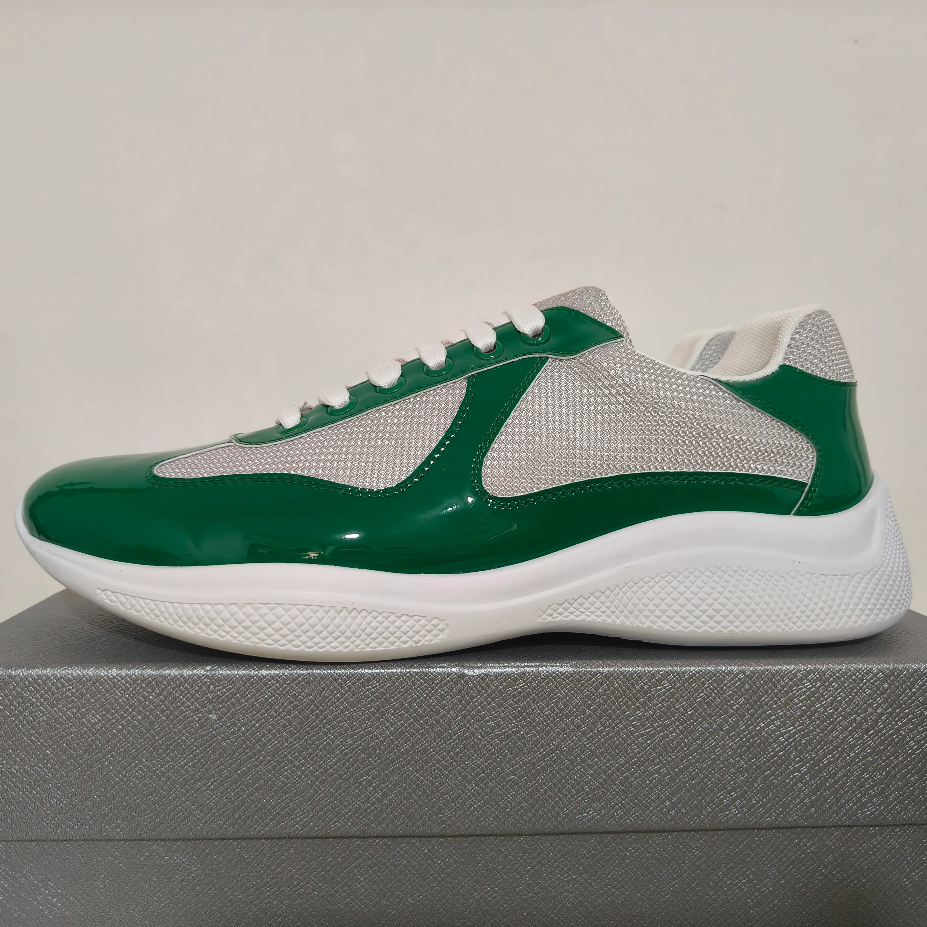 PRADA★素敵!NEON MESH LACE LOW SNEAKERS Wholesale Breathable Unisex Patent Leather & Mesh Platform