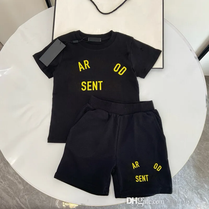Save Big on Bulk Kids Tracksuits Kids Tracksuit Designer Clothes Baby Boys  Sporty Sweatsuit 2025 Summer Two Piece Set Fashion Chest Letter Printed