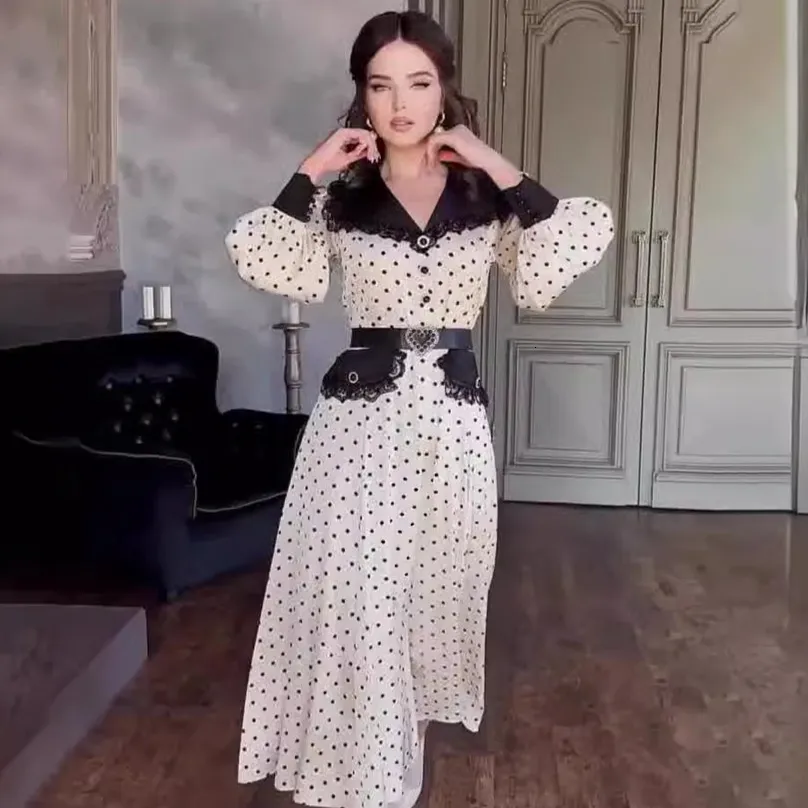 ALESSANDRA RICH★素敵!カットアウトスイムスーツ Alessandra RICH Red Wave Dot Bow Skirt White Maxi Dress