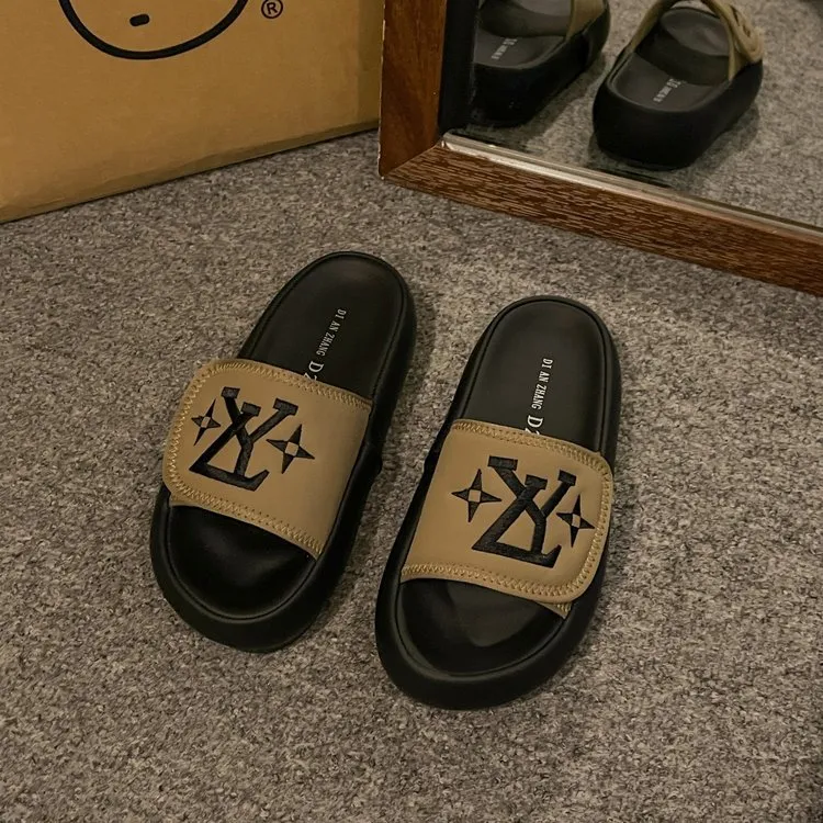 Hot Sale Slides Designer Slippers For Womans Flat Sandals 2025 New