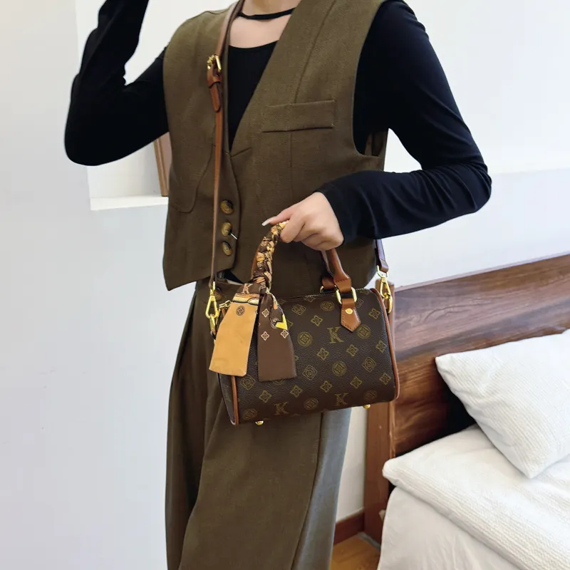 Women's Slanted Shoulder Handbag, Multifunctional And Fashionable Pillow Bag, Classic And Versatile_voghion.com