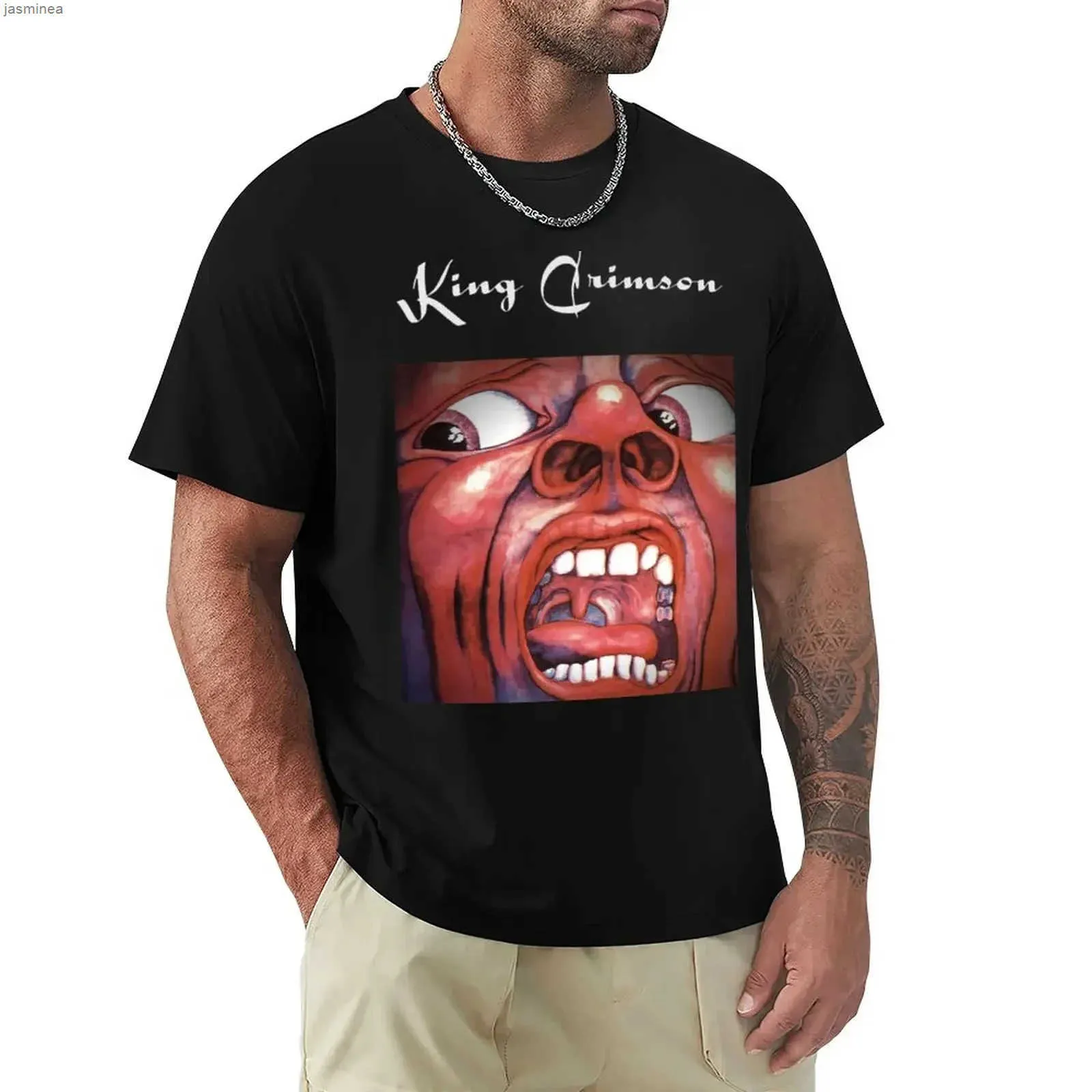 SALE，本物保証 King Crimson Tシャツ In The Court Of The Crimson