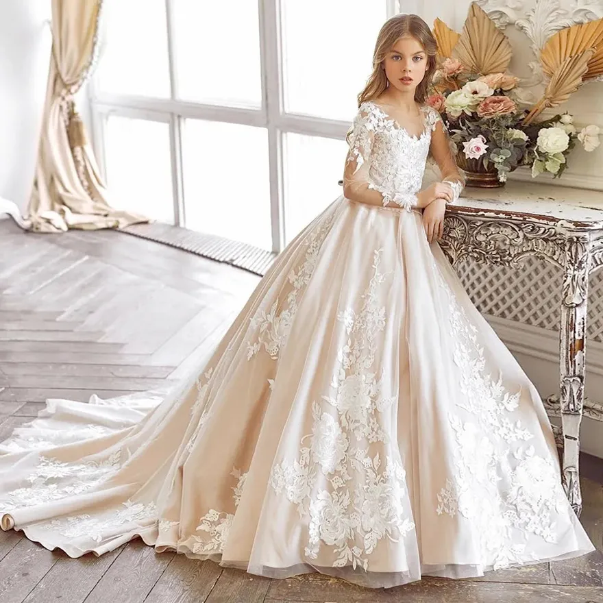 Vestidos De Primera Comunión De Línea A: Elegante Vestido De Niña