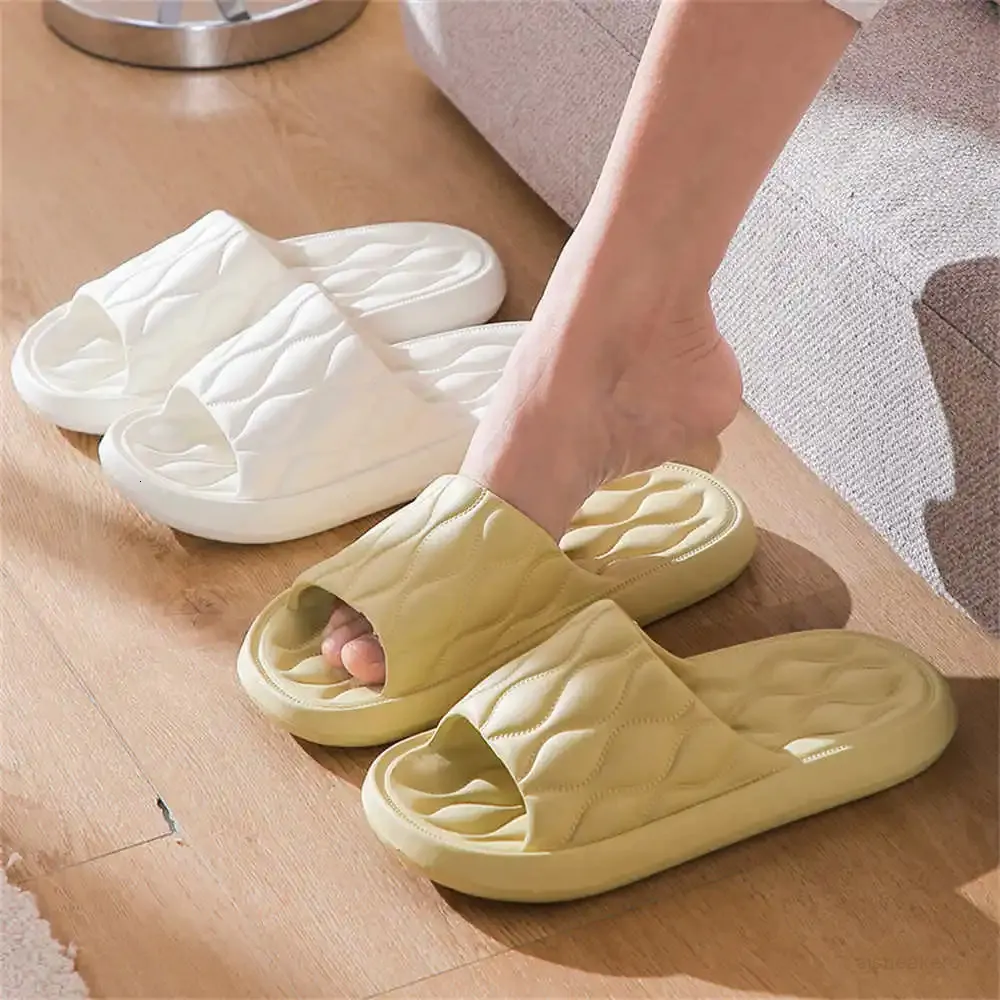 Save Big on Bulk Travel Slippers Womens Women's Round Toe Travel Slippers:  Cozy Autumn Sandals, Sporty 2024 Sneakers, High Quality Footwear Best