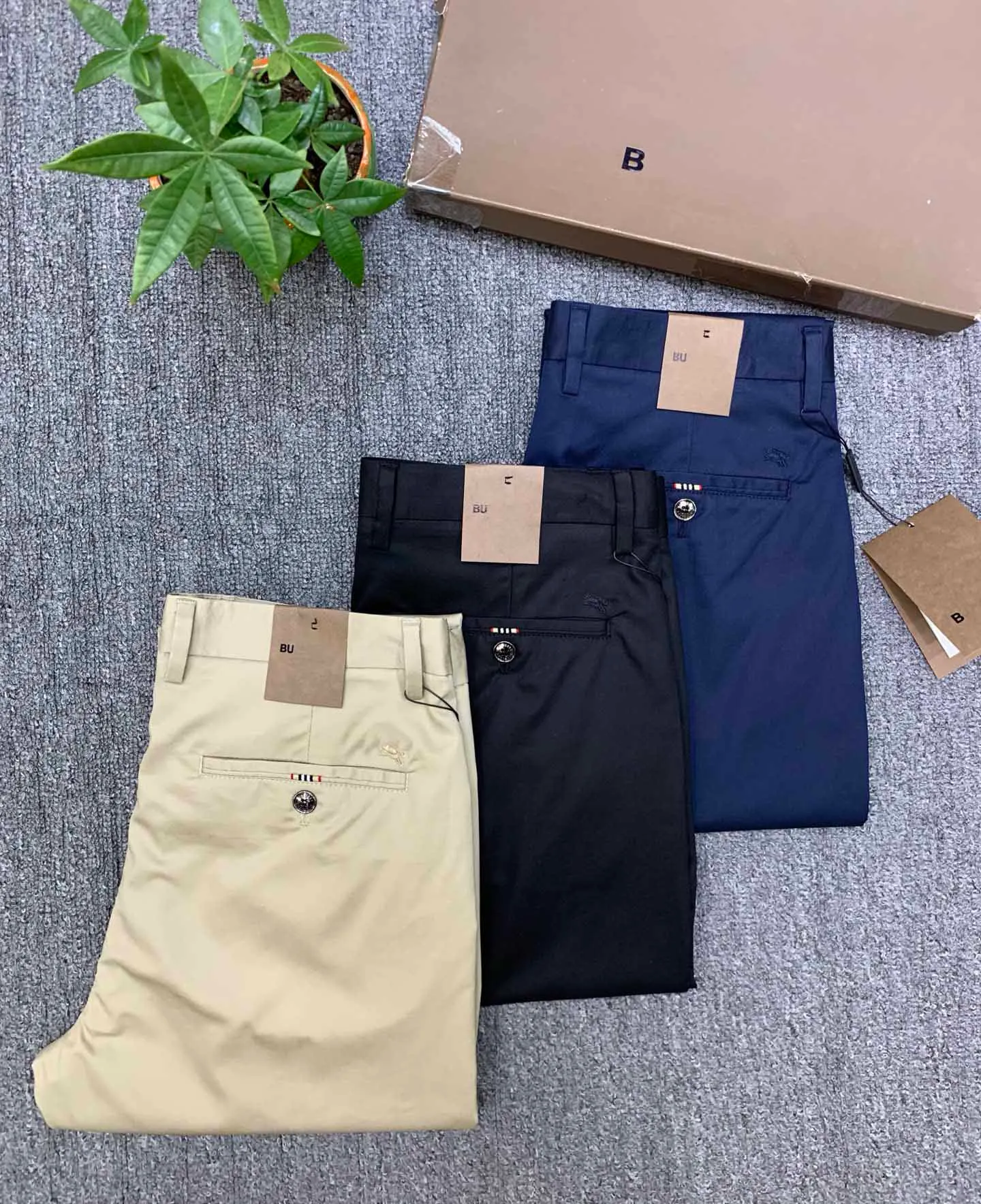 Designer Pants Men: Classic Straight Leg Business Pants In Solid Black & Blue Spring/Summer Fashion From Apparel8296, $26.71 | DHgate.Com Designer Pants Men: Classic Straight Leg Business Pants In Solid Black & Blue Spring/Summer Fashion From Apparel8296, $26.71 | DHgate.Com