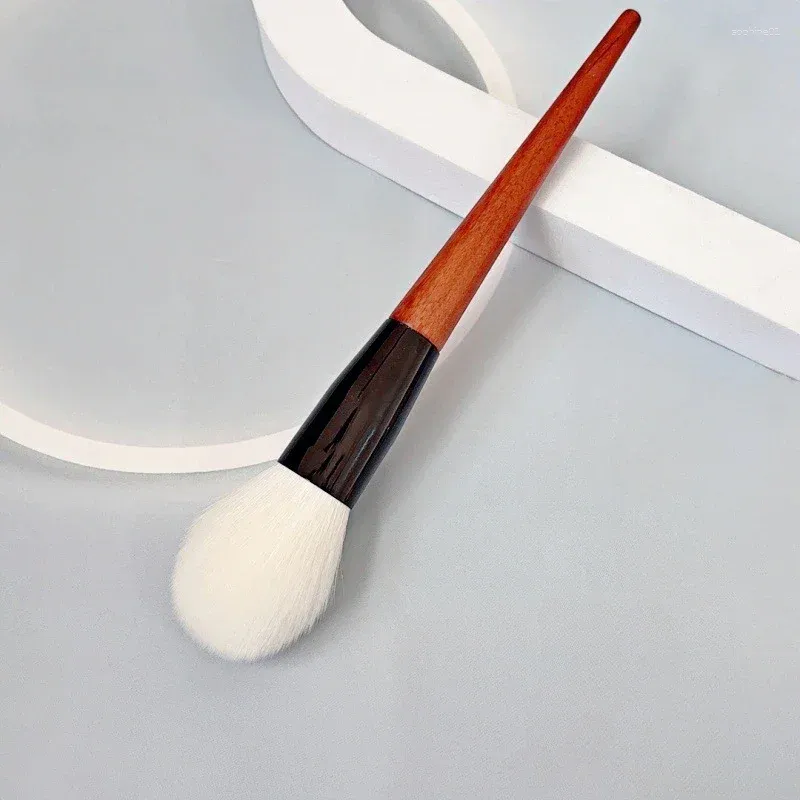 メイクアップブラシZX.MITTIS ORIGIN WOOD WOOD POWDER BRASHヤギの髪