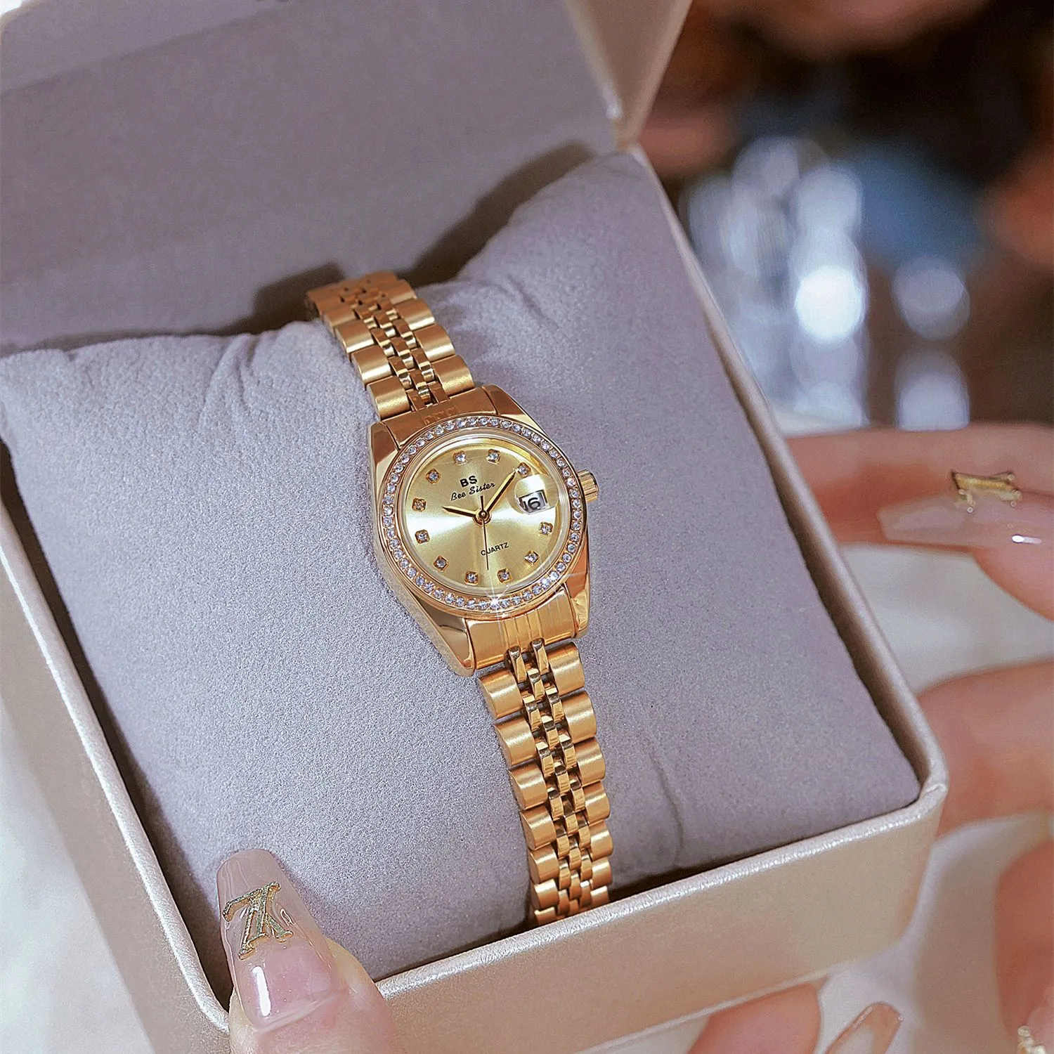 New Stylish Gold Ladies Watch