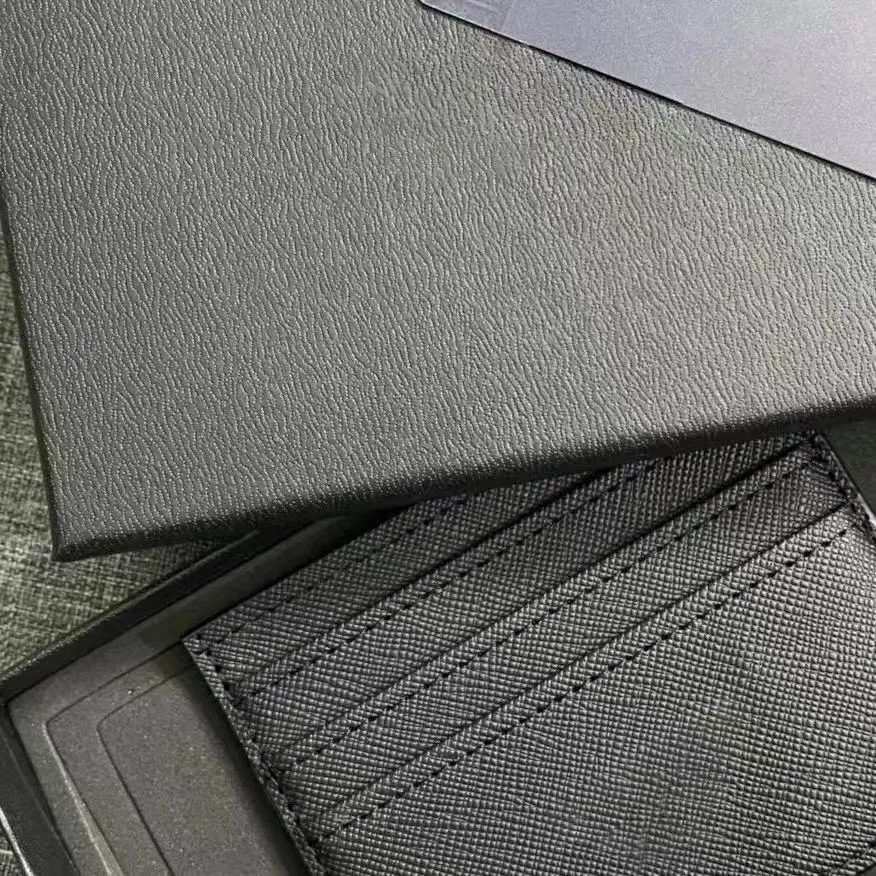 Unisex Designer Leather Wallet - Genuine Saffiano for Men & Women with Compact Design