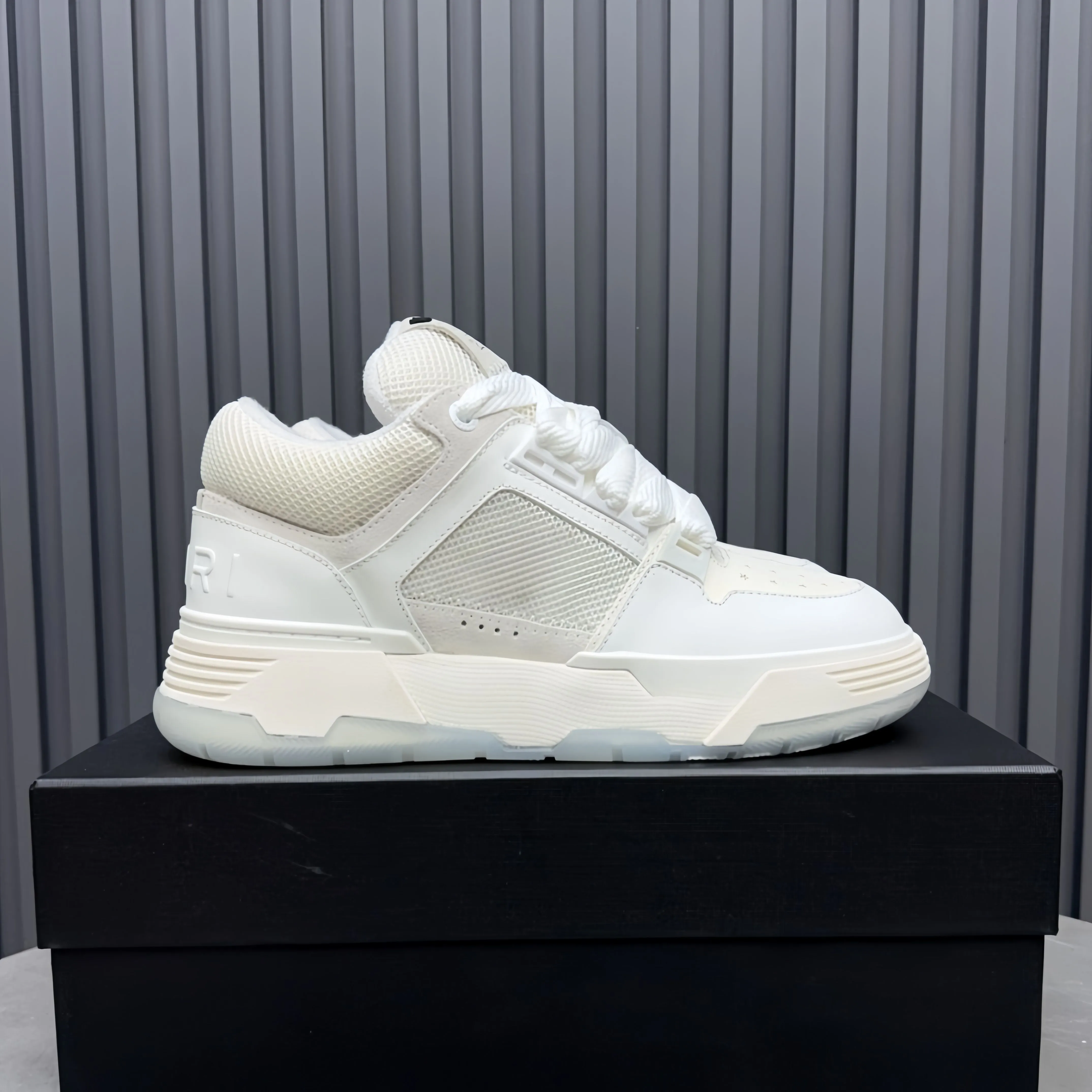 I am selling man shoes 10A Top Quality Ma 1 Designer Skeltop2 Best Selling Couples  main image 2
