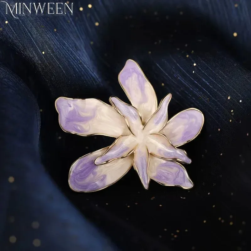 Spilla Floreale A Rosa Con Strass – Accessorio Metallo Per Abiti E Bouquet - 2