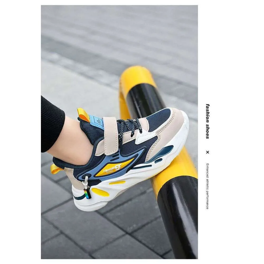 Yellow Pointed Toe Women's Flat Shoes With Rhinestones And Sole_voghion.com