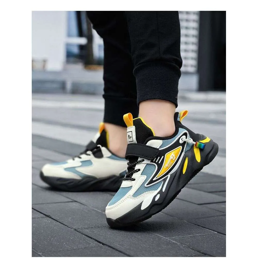 Yellow Pointed Toe Women's Flat Shoes With Rhinestones And Sole_voghion.com