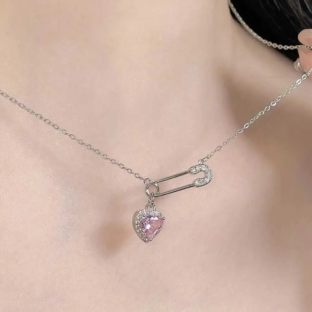 Collana con pendente a cuore spilla da balia gioielli donna_voghion.com