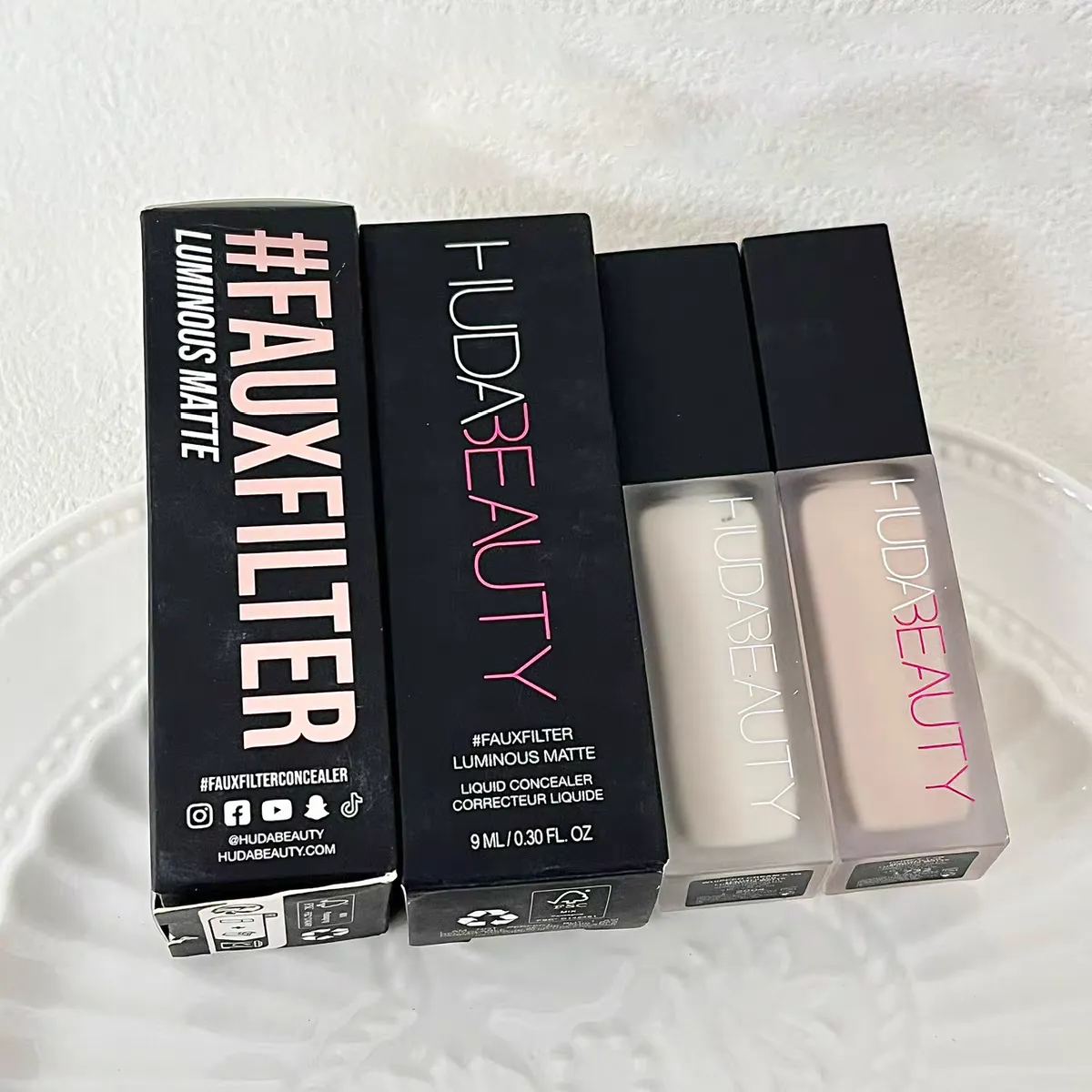 HUDA Beauty FAUXFILTER LUMINOUS MATTE 9ml Brightening... 