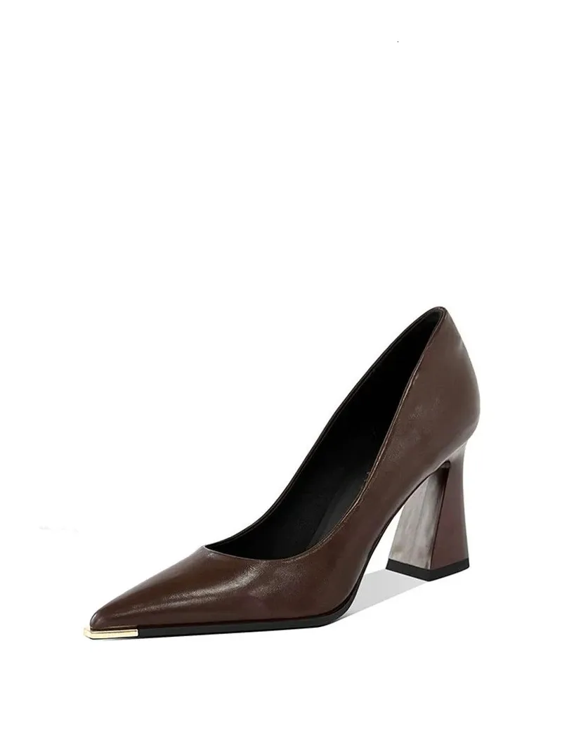 Women's Classic Leather Pointed Toe Pumps Elegant Flat Shoes_voghion.com