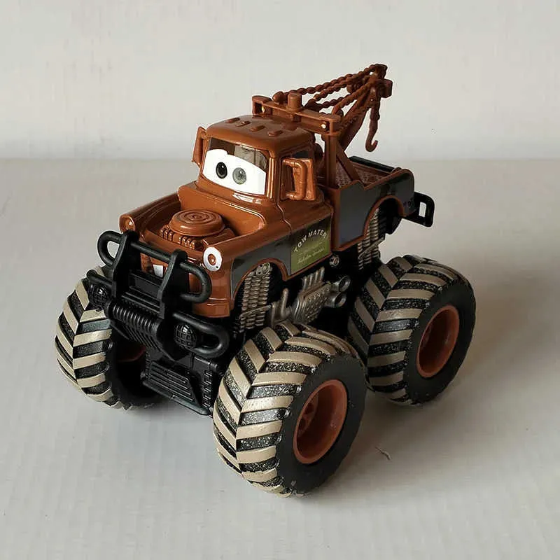 Disney Pixar Arabalar Mater Yıldırım McQueen Jackson Yi TL358