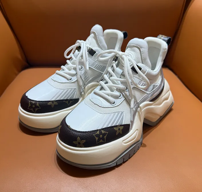 Scarpe Donna Eleganti E Comode Con Lacci E Suola Spessa, Perfette Per Tutti I Giorni E Ogni Stagione