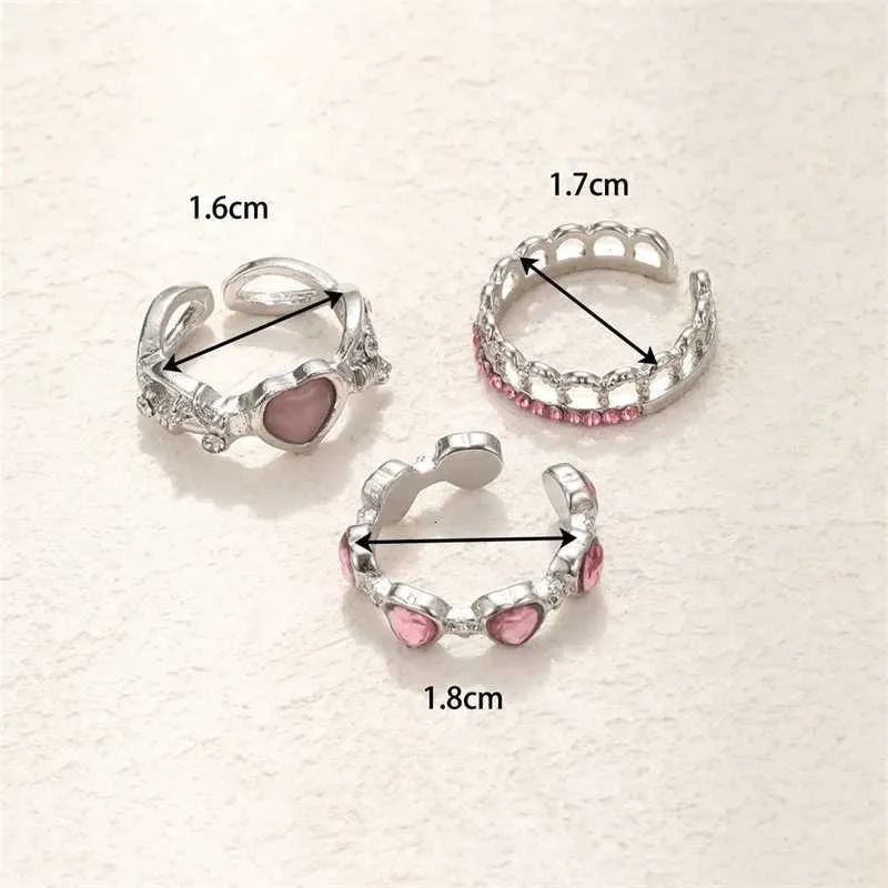 Set di anelli con cuore in zircone geometrici per donna stile y2k_voghion.com