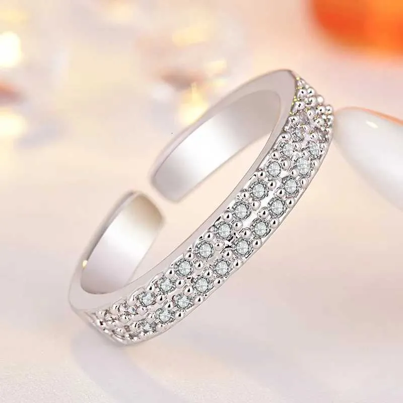 Elegant 925 Sterling Silver Adjustable Ring With Zircon For Women_voghion.com