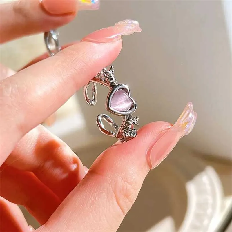 Set di anelli con cuore in zircone geometrici per donna stile y2k_voghion.com