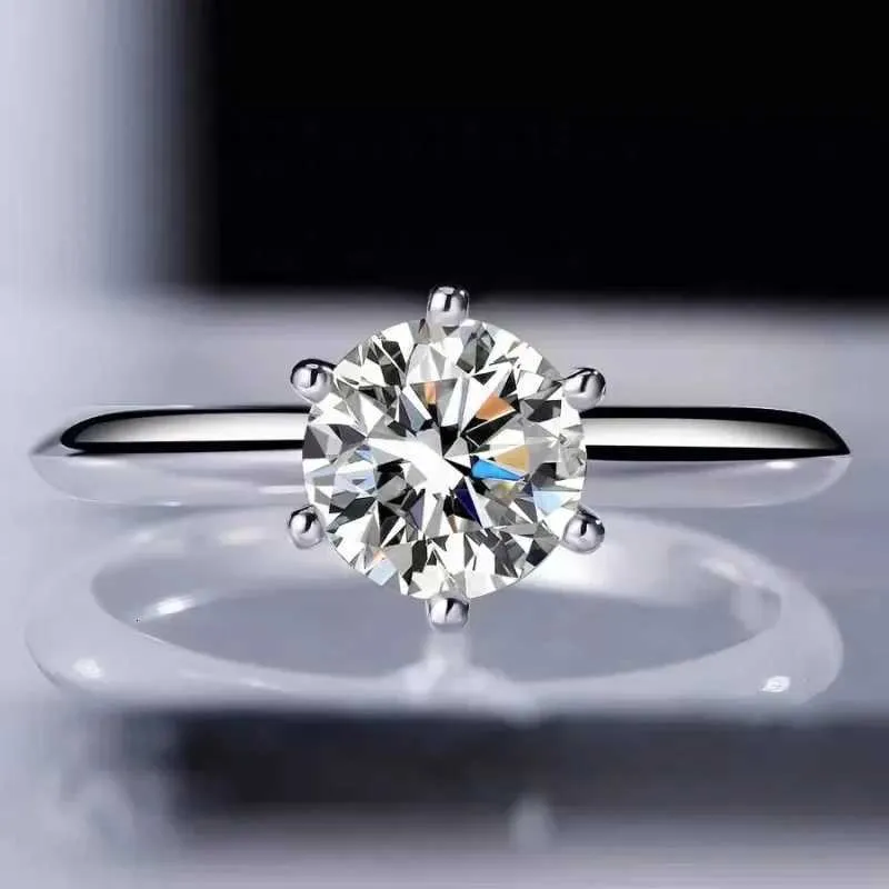 Designer Solitaire Engagement Ring With Moissanite Sterling Silver_voghion.com