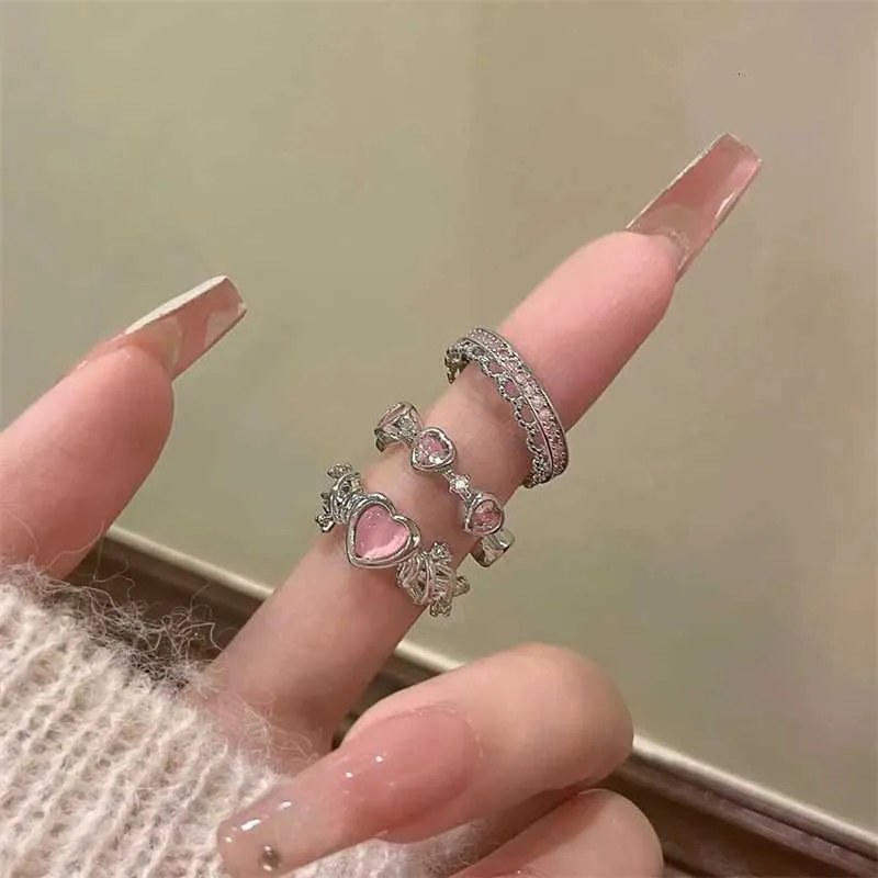 Set di anelli con cuore in zircone geometrici per donna stile y2k_voghion.com