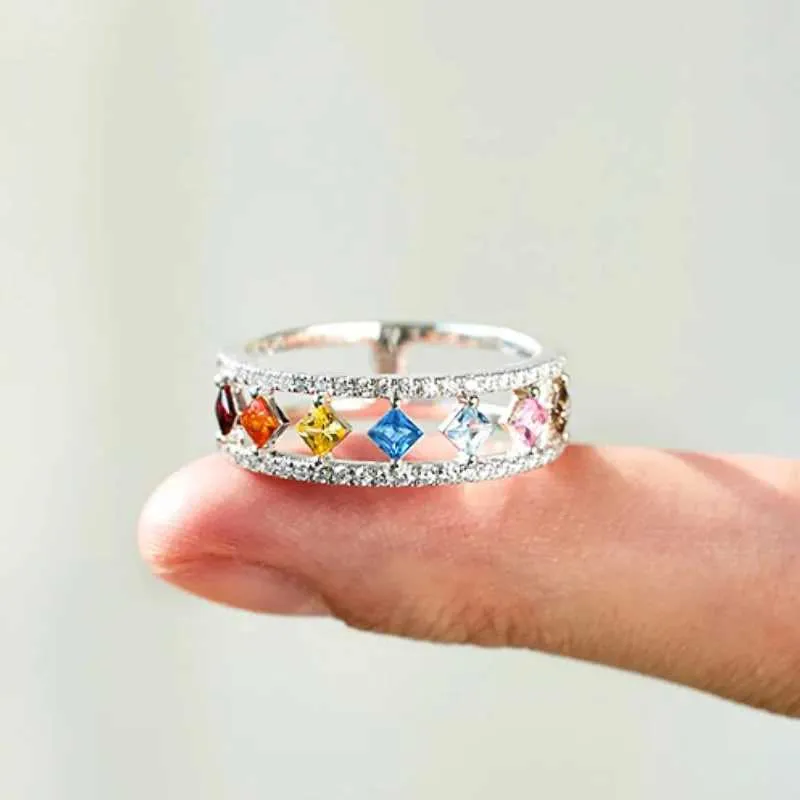 Anillo huitan estilo princesa con circonitas coloridas plata moda_voghion.com